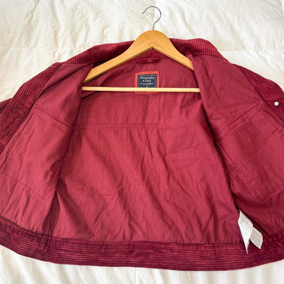 Abercrombie & Fitch Red Corduroy Cropped Trucker Jacket Women’s M - Picture 9 of 9